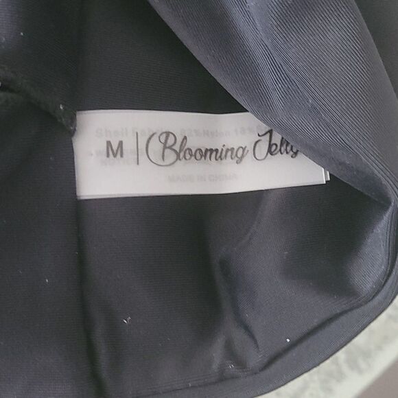 blooming Jelly Tie Know Swimm Top Push Up Medium - Picture 5 of 6